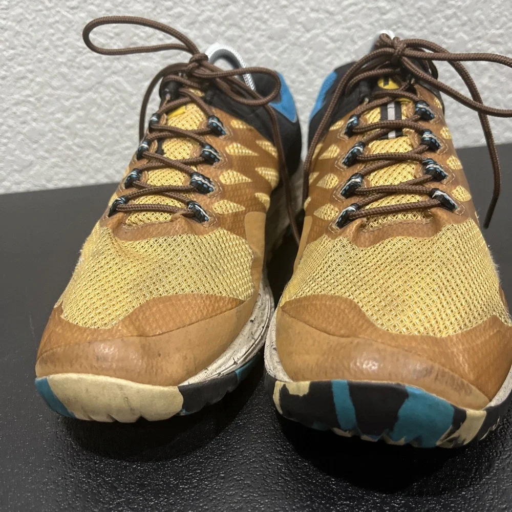 Merrell Sneakers Men 9 Gold Nova 2 Trail Running Shoes J066721 Vibram Mesh Trail